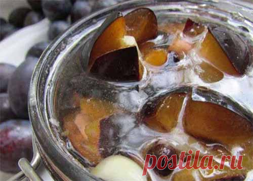 Маринованные сливы с чесноком - МирТесен