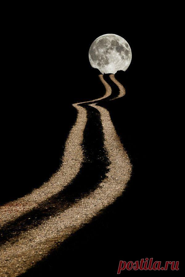 луна