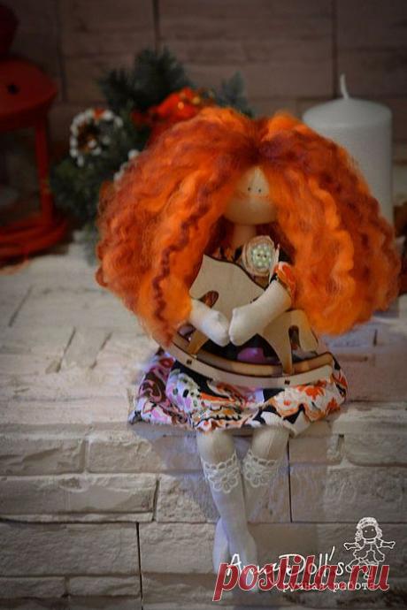 Сидячая куколка (на примере Садовой Берегини).