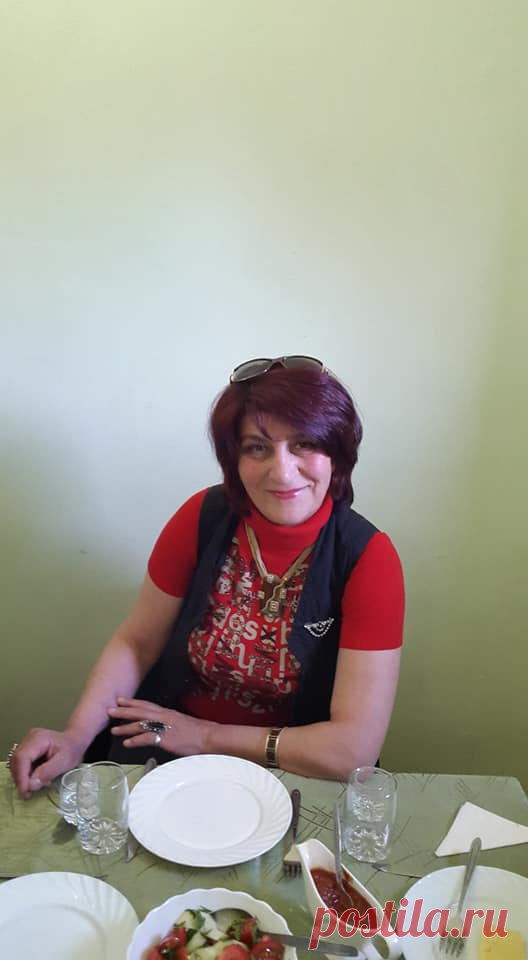 Հայոց հսկաների`ԱՐԱՐԱՏԻ եւ ԱՐԱԳԱԾԻ հովանու ներքո🌼
Ծանրաբեռնված ու հոգնեցուցիչ աշխատանխային խորհրդակցությունից հետո օրն առավել հաճելի ավարտ ունեցավ: Գործընկերներիս հետ ոչ միայն հաճելի ժամանակ անցկացրինք,այլև հիշողության գիրկն ուղարկվող գեղեցիկ լուսանկարներ ունեցանք մայիսյան ծաղկունք ապրող հայրենի Ապարանիս գեղատեսիլ բնաշխարհի գրկում`բիբլիական հաոց լեռների վեհաշուք տեսքով զմայլված.....