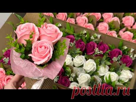 Букет мини из пенных роз, бюджетный вариант к 1 сентября
