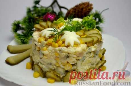 Рецепт: Салат с кукурузой, рисом и копченой скумбрией на RussianFood.com
