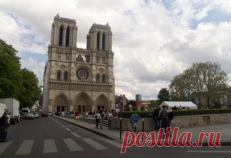 «Париж исчезнувший, Париж возвращенный» - выставка под папертью Собора Парижской Богоматери | Столицы Европы