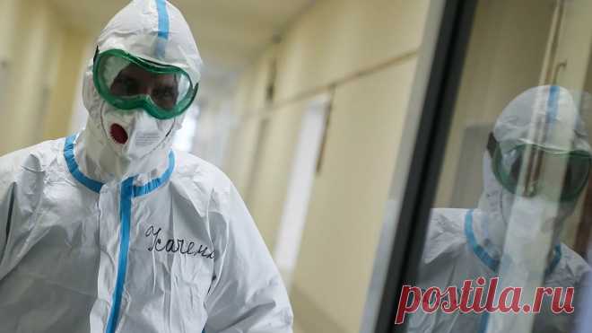 Названы три причины, почему некоторые люди не заболевают COVID-19 - РИА Новости, 04.02.2021