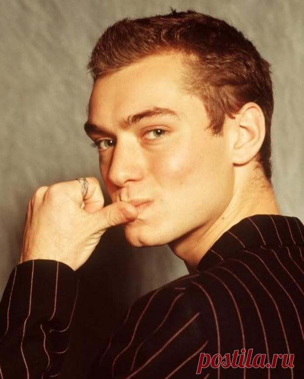 Айрис Лоу и братья: как выглядят дети голливудского красавчика Джуда Лоу