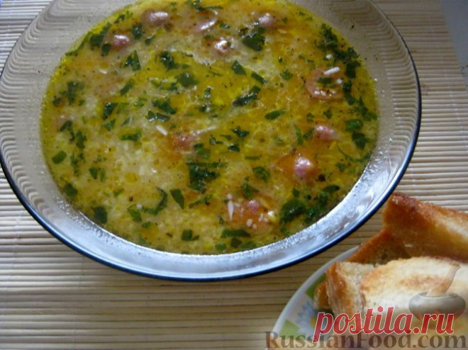 Рецепт: Сырный суп с сосисками на RussianFood.com