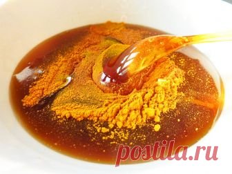Мёд с куркумой: самый мощный антибиотик в мире, пользу которого даже доктора не могут полностью осознать. 



Советы старого Знахаря.
Одной из наиболее широко используемых специй в настоящее время является куркума. Люди, из-за уникального вкуса, в основном, используют её для приготовления пищи, но она так…