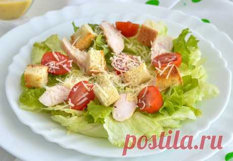 Салат Цезарь классический с курицей