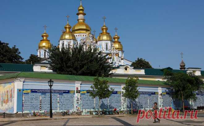 CNN назвал пять сценариев завершения конфликта на Украине. Сценарии включают как заморозку линии боесоприкосновения, так и дальнейшее продвижение России, а также варианты улучшения отношений Москвы и Вашингтона или же их охлаждение. Для Украины неблагоприятны все варианты, отмечает CNN