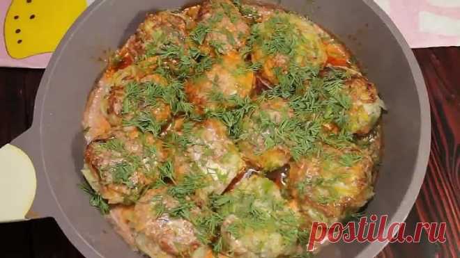 Беру Фарш, картофель и луковицу и готовлю вкусный Ужин.