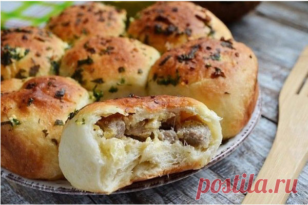 Сырные булочки с мясной начинкой
Просто невероятно воздушные и мягкие булочки с очень сытной сырно-мясной начинкой! Рекомендую попробовать. А я вам расскажу, как приготовить сырные булочки с мясной начинкой.