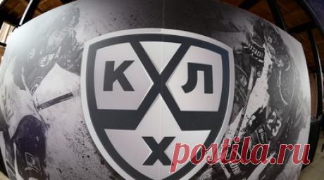 Зарипов объяснил, как может возникнуть проблема с клюшками на уровне КХЛ. Бывший хоккеист казанского «Ак Барса» и сборной России Данис Зарипов прокомментировал возможную проблему с клюшками в Континентальной хоккейной лиге (КХЛ). Читать далее