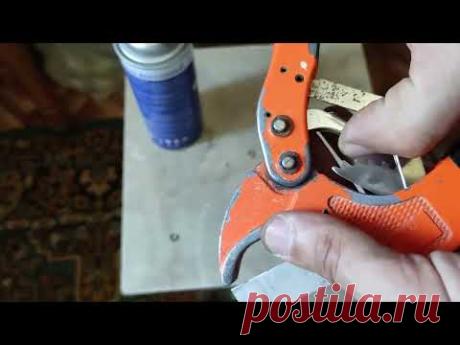 Лопнула пружина трубореза. Ремонт на коленке