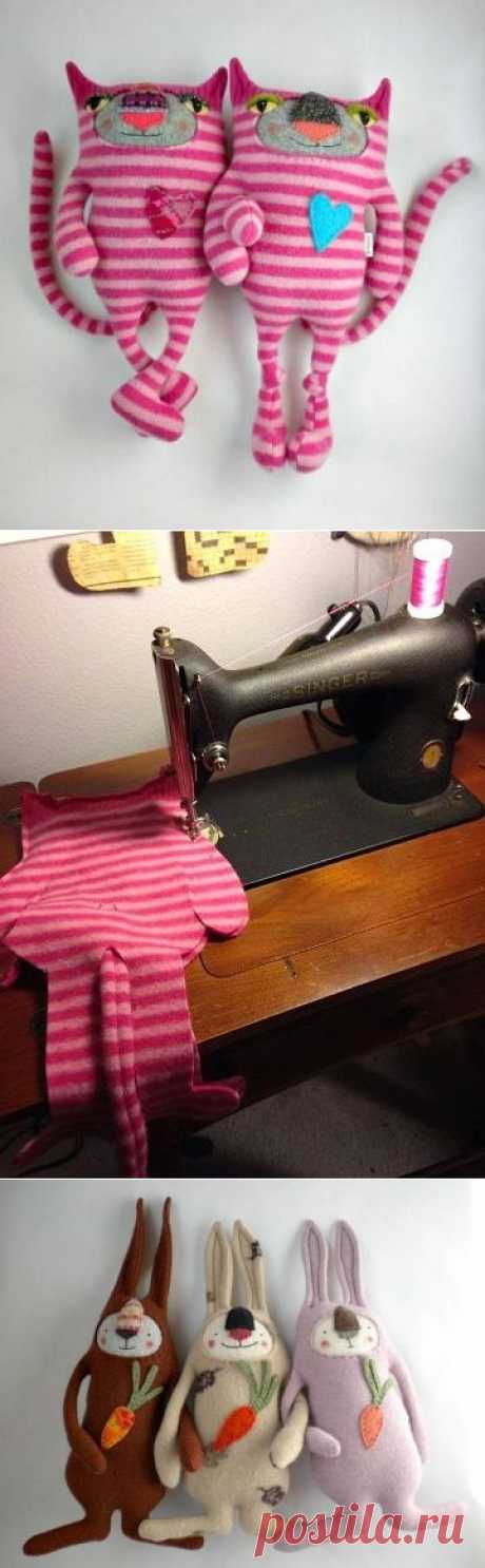 Мягкие игрушки из строго свитера на память!