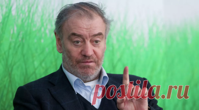 Гергиев напомнил, что возглавляет Мариинский театр. Дирижёр народный артист России, дирижёр Валерий Гергиев после вручения первой Эрмитажной премии в Петербурге ответил журналистам на вопрос о возможности своего назначения на должность директора Большого театра. Читать далее
