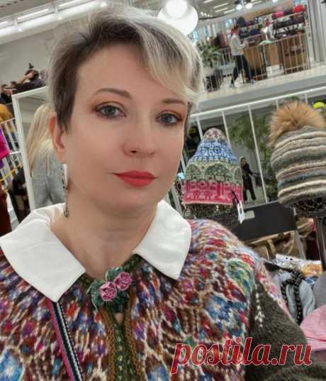 Вязание спицами: зимние вещи от российской рукодельницы Нателы Астаховой | Женщина после 50 | Дзен