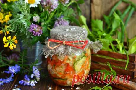 Капустный салат на зиму с огурцами и помидорами. Пошаговый рецепт с фото - Ботаничка.ru