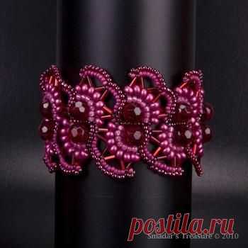 Найдено на сайте braceletrt.com.