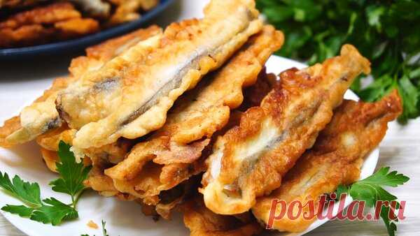 Мойва в кляре, можно есть как семечки Получается очень вкусной и ароматной и съедается молниеносно. Приготовить эту рыбку очень просто и быстро. Обязательно приготовьте и порадуйте своих близких. ИНГРЕДИЕНТЫ Мойва – 900гр. Соль -1/2ч.л. Для кляра: Вода -100мл Мука -100 гр...