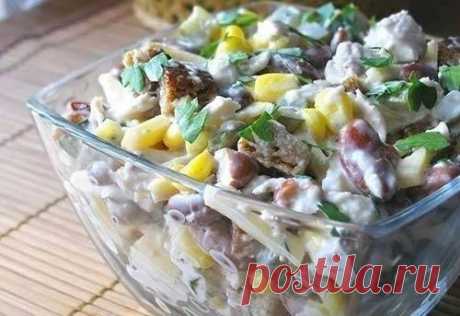 Cалат с копченой грудкой и фасолью: лучшая тройка рецептов
