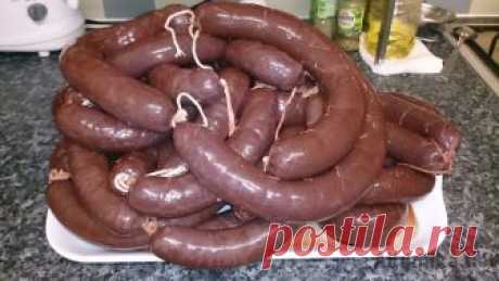 Самая вкусная ливерная колбаса по-деревенски. Быстро и просто! Ливерная колбаса по-деревенски. Домашняя ливерная колбаса получается очень вкусной и, конечно же, не идет ни в какое сравнение с магазинной. Процесс приготовления совсем не сложный. Попробуйте и Вы не пожалеете. Ингредиенты 1 кг Сало с