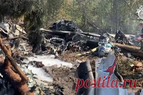 Названа возможная причина пожара в двигателе разбившегося Ил-112В. Пожар в двигателе опытного образца новейшего российского военно-транспортного самолета Ил-112В, разбившегося в подмосковной Кубинке, мог возникнуть из-за попадания масла в камеру сгорания. «Ранее уже были случаи, когда из двигателя текло масло», — заявил источник в экстренных службах.