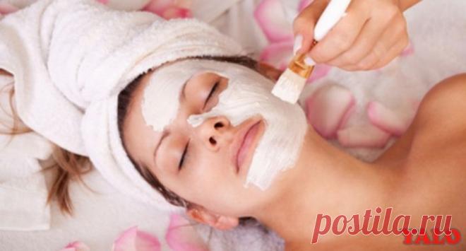 Как правильно наносить маски на лицо