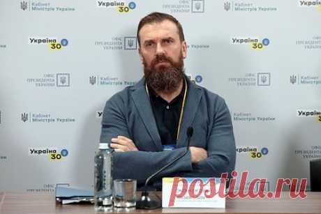 Министр образования Украины ответил на обвинения в плагиате. Новый министр образования Украины Оксен Лисовой, обвиненный в плагиате, отправил диссертацию на проверку в Национальное агентство по обеспечению качества высшего образования. «В случае выявления каких-либо нарушений новой культуры академической добропорядочности (...) откажусь от ученой степени», — заявил он.