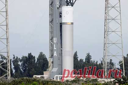 США назвали срок запуска замены Atlas V без РД-180. Ракета Vulcan Centaur с американским двигателем BE-4 — замена носителя Atlas V с российским силовым агрегатом РД-180 — совершит первый полет в 2022 году. Срок запуска перспективной ракеты назвал глава американской компании United Launch Alliance (ULA) Тори Бруно. Об этом сообщает издание SpaceNews.