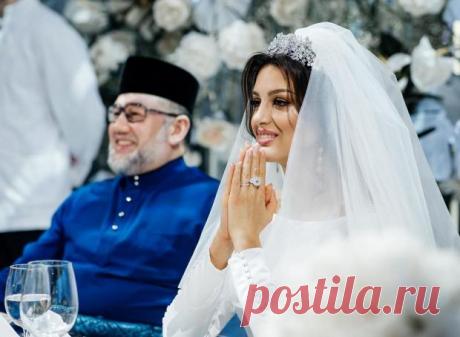 Оксана Воеводина стала мамой: русская жена бывшего короля Малайзии родила первенца