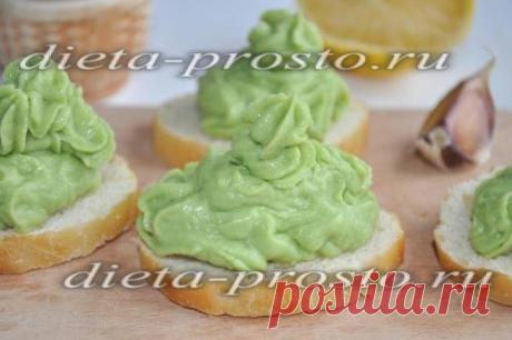 Соус из авокадо, рецепт с чесноком и лимоном