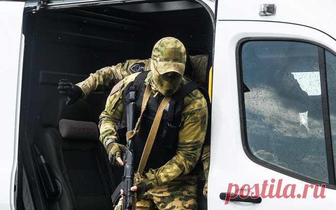 ФСБ сообщила о предотвращении диверсии на заводе ОПК в Московском регионе. Двое россиян пытались совершить диверсию на одном из предприятий оборонно-промышленного комплекса (ОПК) Московского региона, сообщил Центр общественных связей ФСБ.