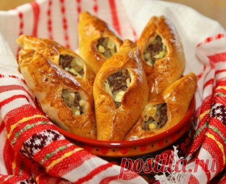 Старорусские расстегаи с грибами
