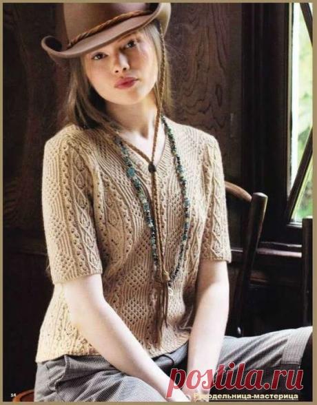 Пуловер с V-образным вырезом и рукавами 3/4