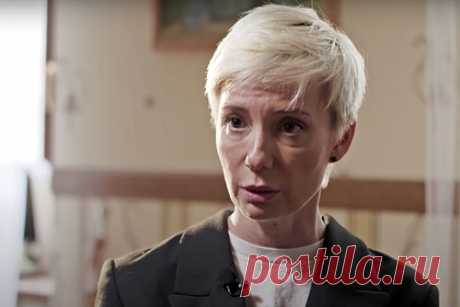 Чулпан Хаматова покинула Россию. Российская актриса и учредитель фонда «Подари жизнь» Чулпан Хаматова заявила, что покинула Россию. Народная артистка сообщила, что в данный момент живет в Латвии, а также добавила, что пока не намерена возвращаться в РФ. В Ригу вместе с знаменитостью переехали и ее дети.