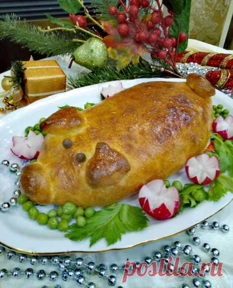 Новогодний пирог "Поросёнок" с мясом и капустой - рецепт автора Ирина Семененко