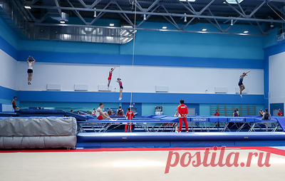 Россияне завоевали серебро ЧМ по прыжкам на батуте в индивидуальных прыжках. Чемпионами мира стали спортсмены из Белоруссии