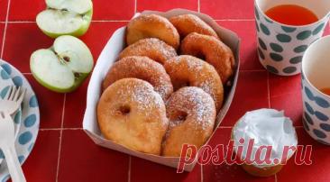 Пончики с яблоками
