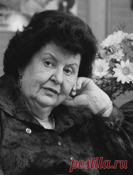 Наталья Бехтерева: «Старости не существует, пока вы сами этого не захотите» 
 
Внучка всемирно известного физиолога, психиатра и невропатолога Владимира Бехтерева, нейрофизиолог с мировым именем, руководитель Института мозга человека РАН, академик Наталья Бехтерева считала, что человеческий мозг — это живое существо, находящееся в нашем теле. Ей всегда хотелось заглянуть за грань, за предел, побывать там, где никто еще не был, хотелось понять, что делает человека — человек...
