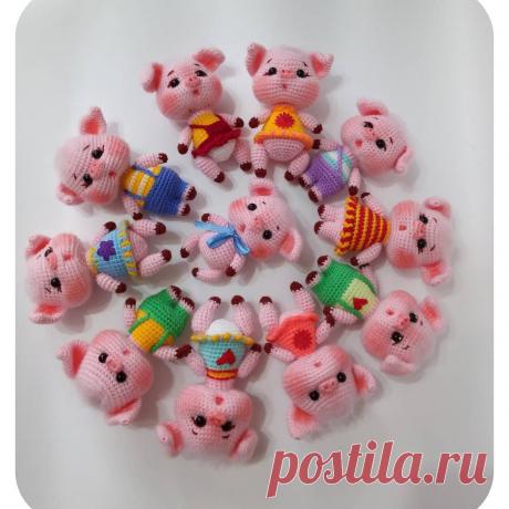 Елена. Вяжу игрушки. Канск. в Instagram: «Вот и готовы фотографии моего поросячьего детсада!🐷
И это только начало! Для желающих связать самостоятельно, есть МК. Вопросы в лс.» 87 отметок «Нравится», 6 комментариев — Елена. Вяжу игрушки. Канск. (@elena_kyznecova_123) в Instagram: «Вот и готовы фотографии моего поросячьего детсада!🐷 И это только начало! Для желающих связать…»