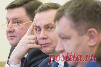 Назвавший рядовым событием избиение 11-летней сироты российский мэр объяснился. Мэр Нижнего Тагила Свердловской области Владислав Пинаев, назвавший рядовым событием избиение 11-летней школьницы детьми мигрантов, объяснил свои слова излишней эмоциональностью из-за того, что, по его мнению, в соцсетях исказили информацию о конфликте и преподнесли его, как межнациональный.