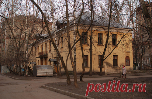 Жилой дом на улице Шкулева. Сохранившийся квартал застройки пос.Текстильщиков 1930-50-х. годов.. Ваши соседи.ру