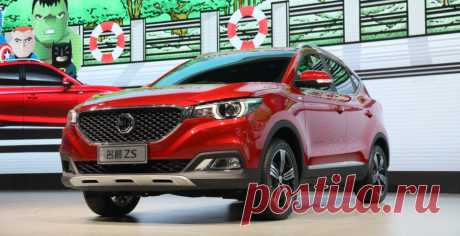 MG ZS комплектации и цены.
До старта первых «живых» продаж MG ZS осталось совсем немного времени, официальный старт намечен на март 2017 года, и в руководстве автопроизводителя решили огласить стоимость и доступные комплектации кроссовера.