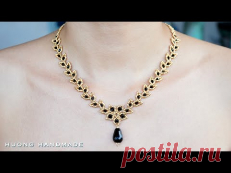 Charming beaded necklace with bicone and seed beads. How to make beaded jewelry