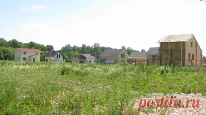 Как проверить земельный участок перед покупкой Покупка земли - ответственное и довольно хлопотное дело. Никому не хочется быть обманутым и остаться без большой суммы денег. Как обезопасить себя перед составлением договора купли продажи и не попаст…