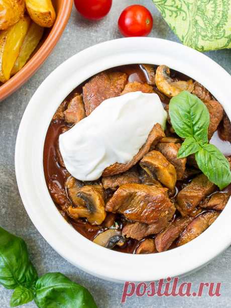 Рецепт паприкаша из свинины с копченой паприкой на Вкусном Блоге