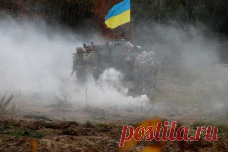 Украинский чемпион мира по кикбоксингу Сергей Лысюк погиб в зоне СВО. Сергей Лысюк подорвался на мине и умер в больнице после ампутации ноги.