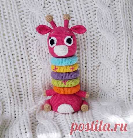 Вяжем пирамидку для малыша: безопасно и красиво