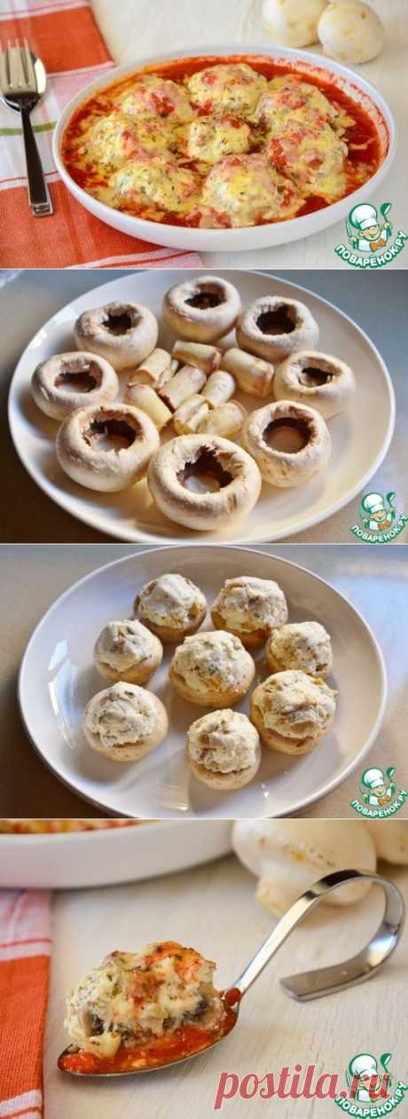 Шампиньоны, фаршированные фетой, в микроволновке.