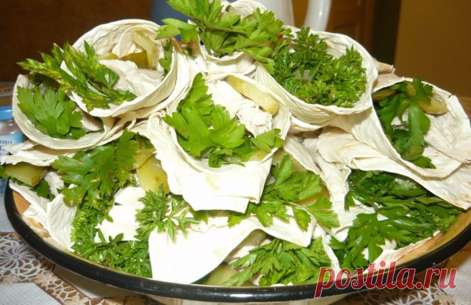 ЛАВАШ  - ТРУБОЧКИ !!!  *Начинка: отвар/филе куриное или мясное -волокна, сыр твёрды -соломка, огурец -полоски, и много зелени.